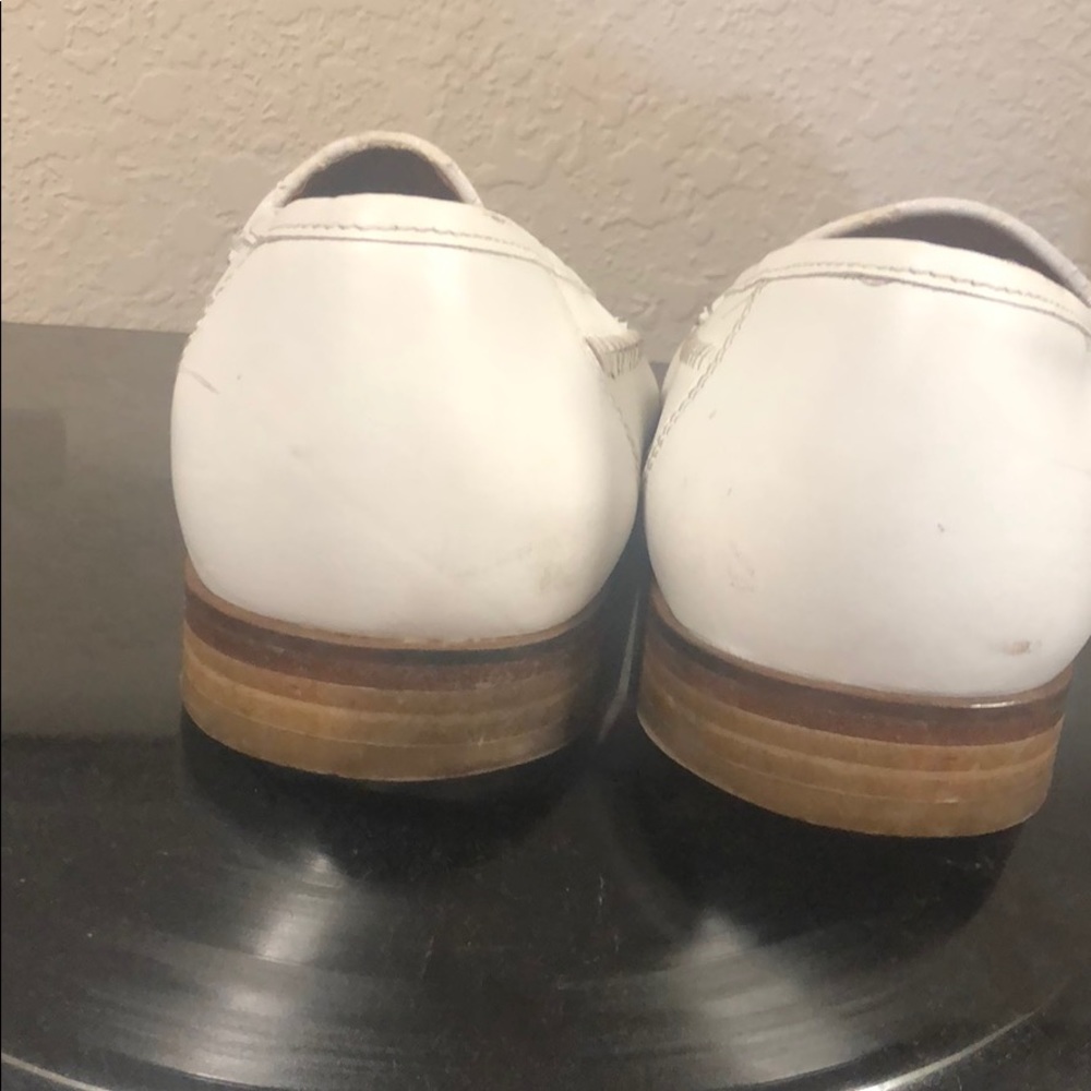 Shoes - Picture 4 of 4